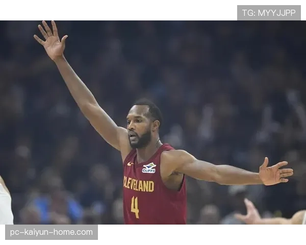 埃文·莫布里高效内线封盖提升骑士防守端竞争力