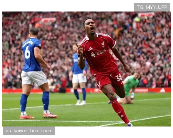 利物浦关键战表现崩盘，防守漏洞与稳定性问题逐步反映至争冠形势